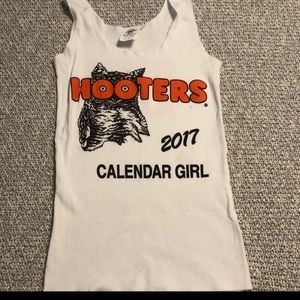 Hooters calendar girl 2017 tank top